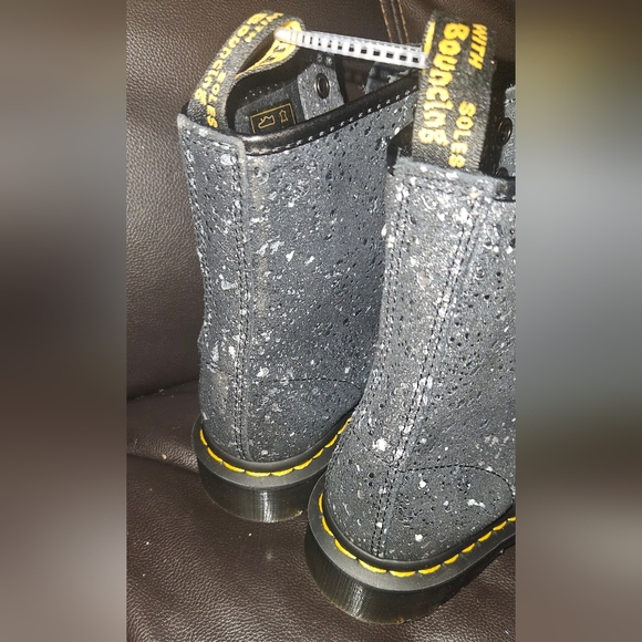 NWOT Dr. MARTENS 1460 Pascal Metallic Splatter Suede Women's size 6 Combat Boots - Picture 4 of 12